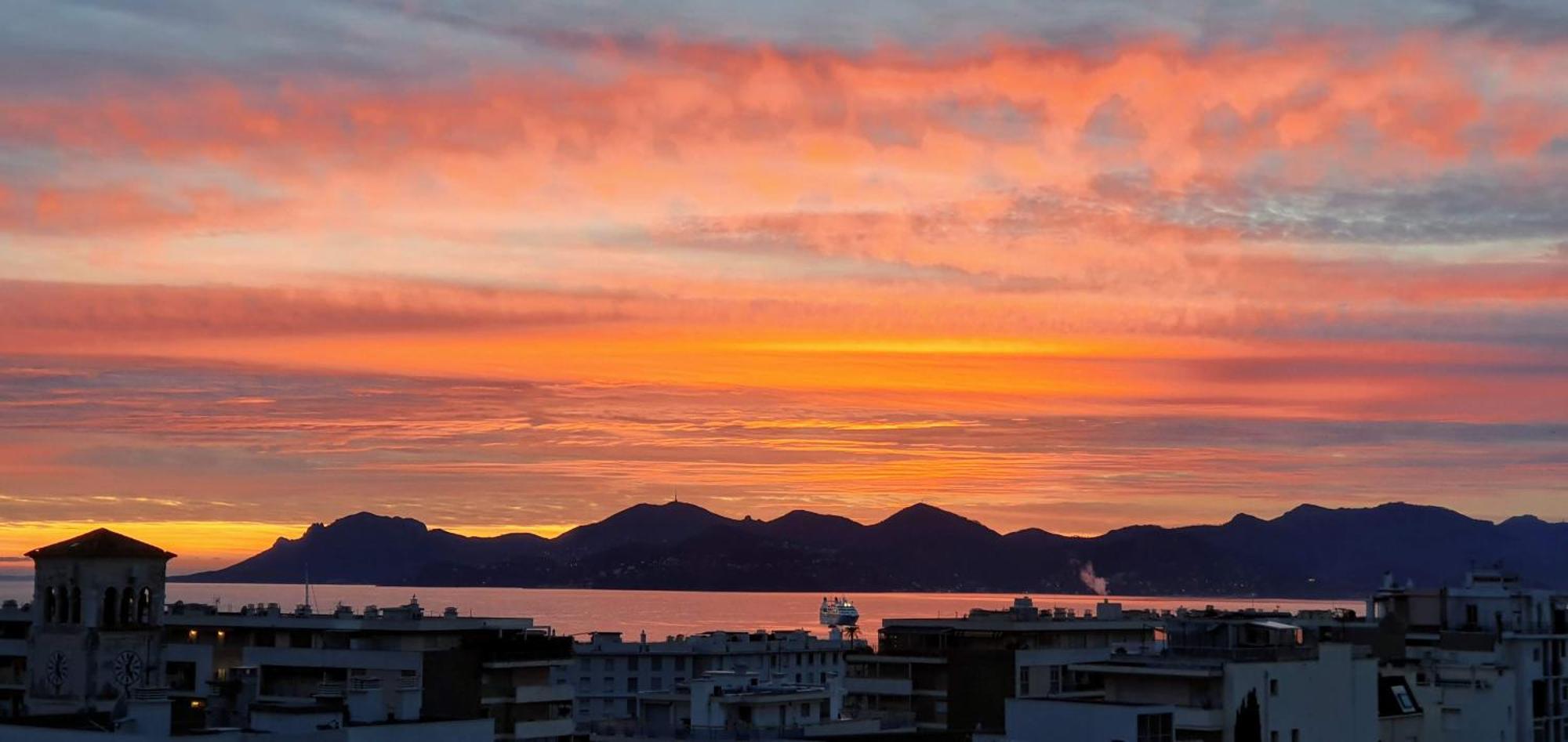 Villa Sur Le Toit - Vue Mer Exceptionnelle Cannes Exteriör bild
